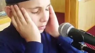ПАРЕНЬ ЧЕЧЕНЕЦ ДЕЛАЕТ АЗАН