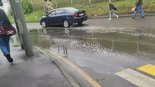 Большая лужа,асфальт уложен с нарушениями!