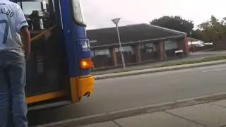 Challenge #1 Bus stop. Han er syg i hovdet