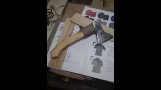 Топорище для маленького топорика.