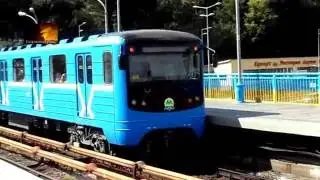 Метро! Крюківський склад Е-КМ!