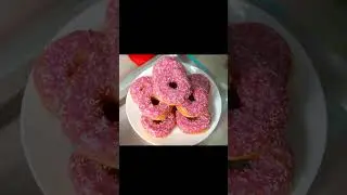 memberi suap dengan ayam KFS