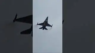 FLARES FOR THE FLARE GOD!! - F-16 #shorts #f16 #airshow #aviation