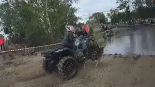 Света атакует светофор! MUD рейсинг "За золото Жигулей"