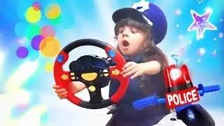 Играем в профессии-ПОЛИЦЕЙСКИЙ! Бабуля ПРОСПАЛА ВОРИШКУ! Полицейский ПОСАДИЛА нарушителя в ТЮРЬМУ!