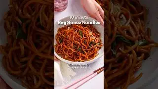 Pan fried Soy Sauce Noodle in 10 mins! 😍 