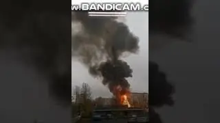 На юге Москвы горит склад с газовыми баллонами