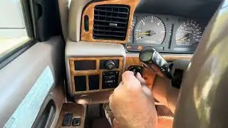 1997 Toyota Land Cruiser Collectors Edition - Differential Lock Demonstration