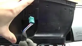 Removing the ignition switch MB W220 and repair information.