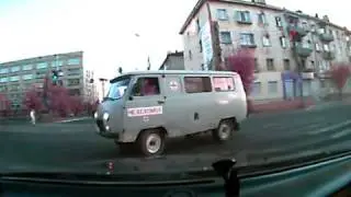 блондинка на Инфинити