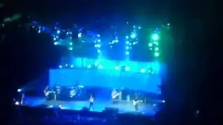 Paramore- That's What You Get (Live from o2 Arena London)