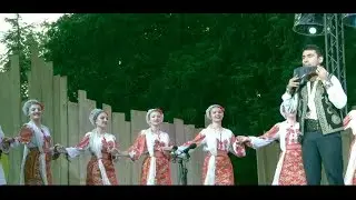 Romanian panflute / Flûte de Pan roumaine (nai)  Ansamblul 