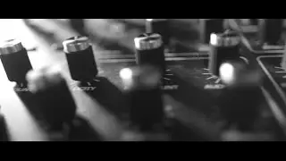 ROYCE  - Iš Smėlio Ir Pieno (feat. Igoris Kofas)