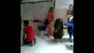 dançando Funk na escola