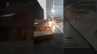 Оптоволоконный лазерный станок резка (Вудтек 1500 W) купить   ☎ +74955327977