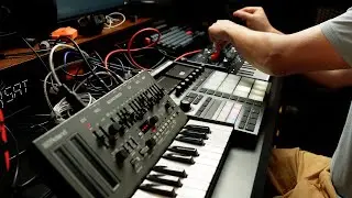 Maschine Plus Arturia Microfreak Roland SH01a