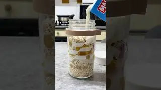 HEALTHY BREAKFAST IDEA! OVERNIGHT OAT BREAKFAST MEAL. Product link in the comment section.