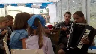Расцветали яблони и груши