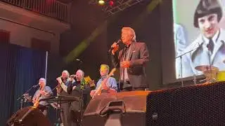 Dennis Tufano sings 