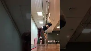 Уже ловкость кошки, но пока грация картошки #poledance #пилон #polesport #шесть #трюки