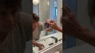 Always check your hotel mirrors😳