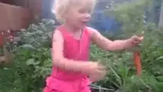О, бля, зацепилась за гвоздь!