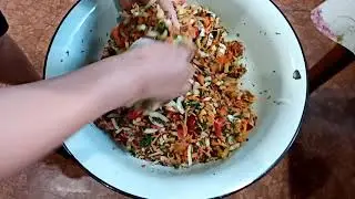 Уж небо осенью блистало.