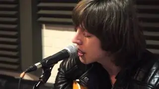 Catfish & The Bottlemen - Laid (James Cover) - Session Acoustique OÜI FM