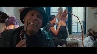 "Обалдеть,ты был сутенером!?"-"Нет я просто хотел помочь знакомой!"
