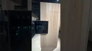 Прежде я такого не видел. Очень смелое решение. Не поддается осознанию. 