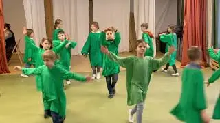 Урок эвритмии в 3 классе