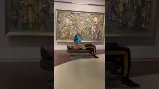 Девушка как штанга
