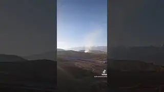 Байтик Баатырдын Боз-Болток тоосун казып жаткан заводтордон чыккан тутун.