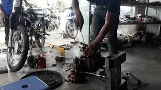 Kỹ thuật cố định lại bố nồi cho lốc máy xe honda
