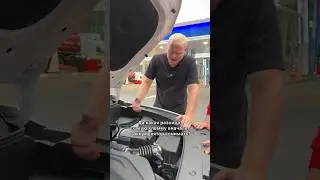 Как правильно снять аккумулятор? 