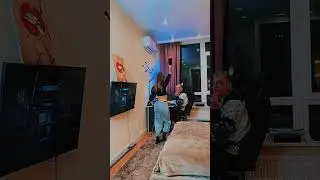 Когда он сказал что даст поиграть на его компьютере: