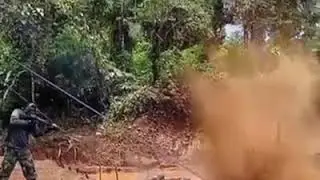 Latihan TNI menegangkan pakai peluru asli