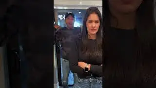 cuando tu amigo no te puede ayudar ni con señas!!!   #humor #humorenpareja #comedia