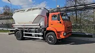 Кормовоз ЗСК-15 (загрузчик сухих кормов) на шасси КАМАЗ-53605 с пневматической выгрузкой.