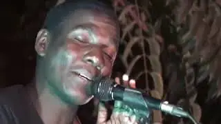 Kenneth Mugabi performing Sekunkuna at Piato