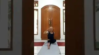 Hamstring Flexibility & Detox #stretching #yoga #flexibility