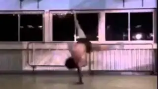 Bboy C LIL 4 Real One Hand Airflare - Response to bboy Pocket | [Pi]