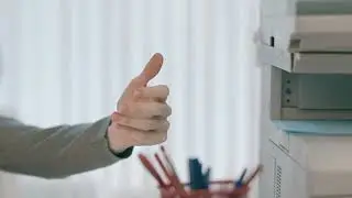 Диктор Олег Вирозуб - Озвучивание видео по заказу «Альфа-Банк»