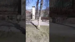 заброшенное здание главного человека