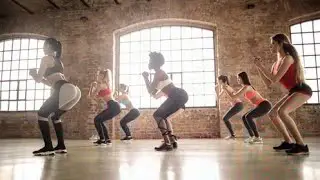 Girls Yoga Traning