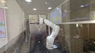 Нанотехнологии в Корее. Робот кафе.