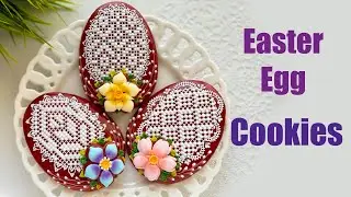 Lacy Easter egg gingerbread cookies. 🌸