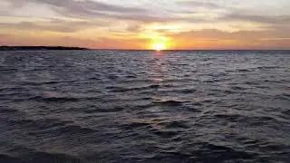 Чудовий захід сонця на лимані