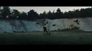 Canyon Inflite CF SLX - Teaser
