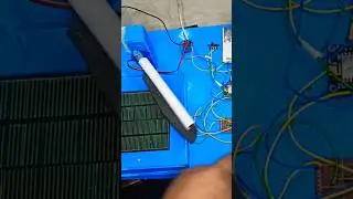 Solar dust cleaning system 